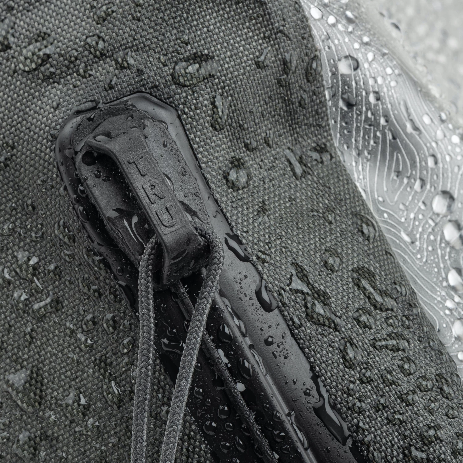 Nite Ize RunOff® Waterproof Packing Cube 14 Nite Ize RunOff® Waterproof Packing Cube - Image 14