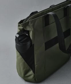 Metro Tote 37 Metro Tote -Outdoor Equip Store 2024 04 1511 26 34 B R8 S4