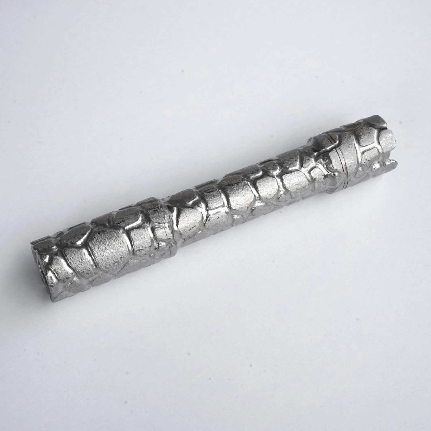 Pineapple Mini Titanium Carved Flashlight 2 Pineapple Mini Titanium Carved Flashlight - Image 2