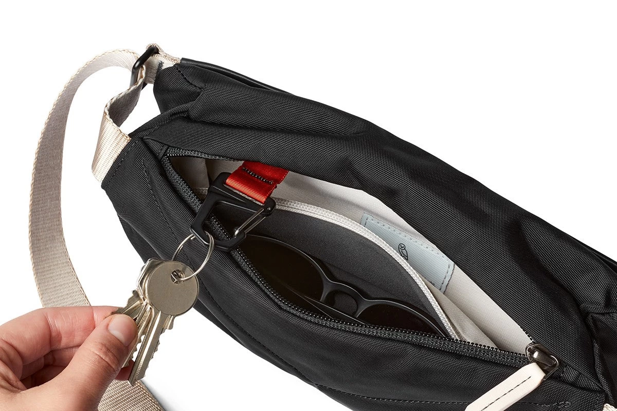 BELLROY Sling Mini Premium 4 BELLROY Sling Mini Premium - Image 4