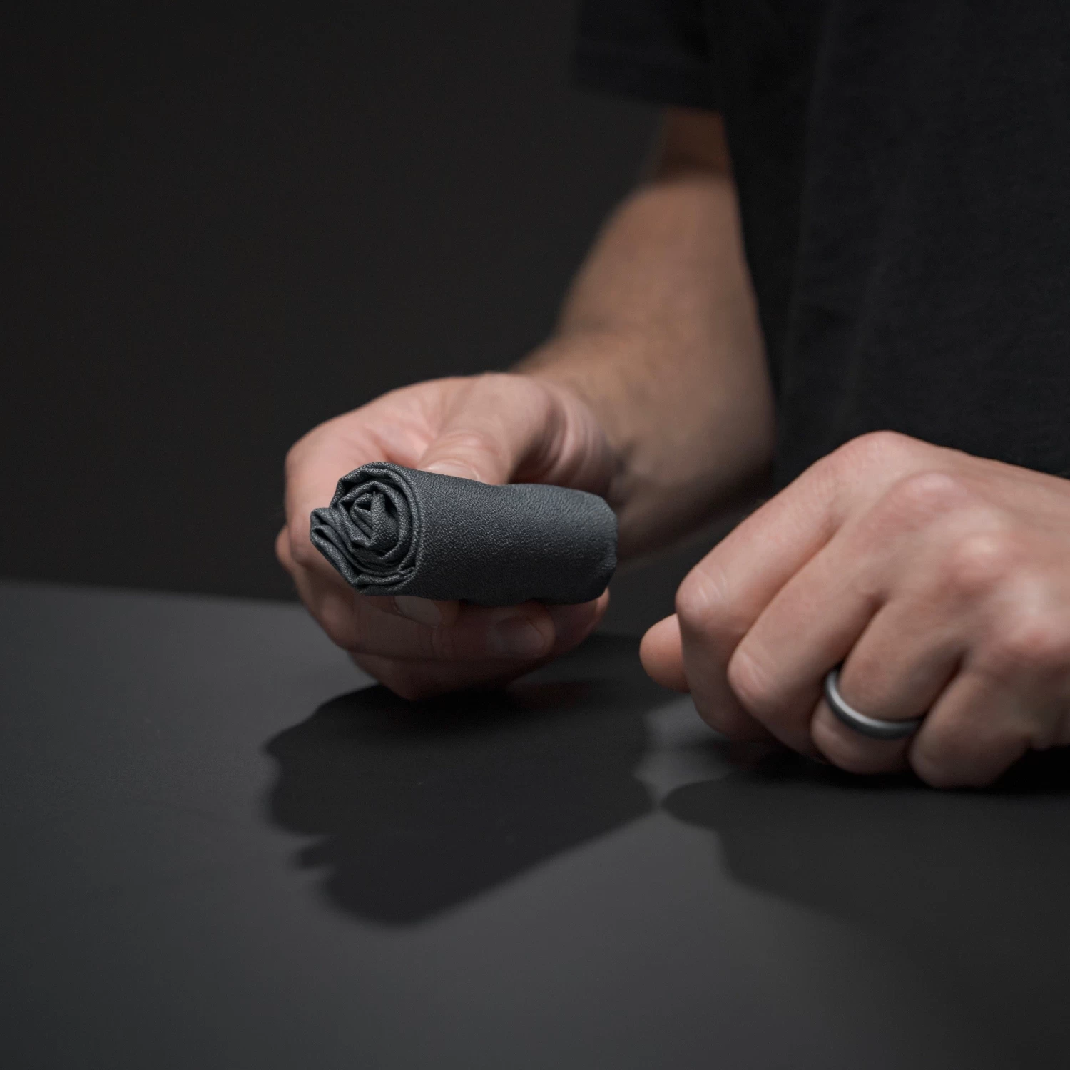 Matador Ultralight Travel Towel Small 8 Matador Ultralight Travel Towel Small - Image 8