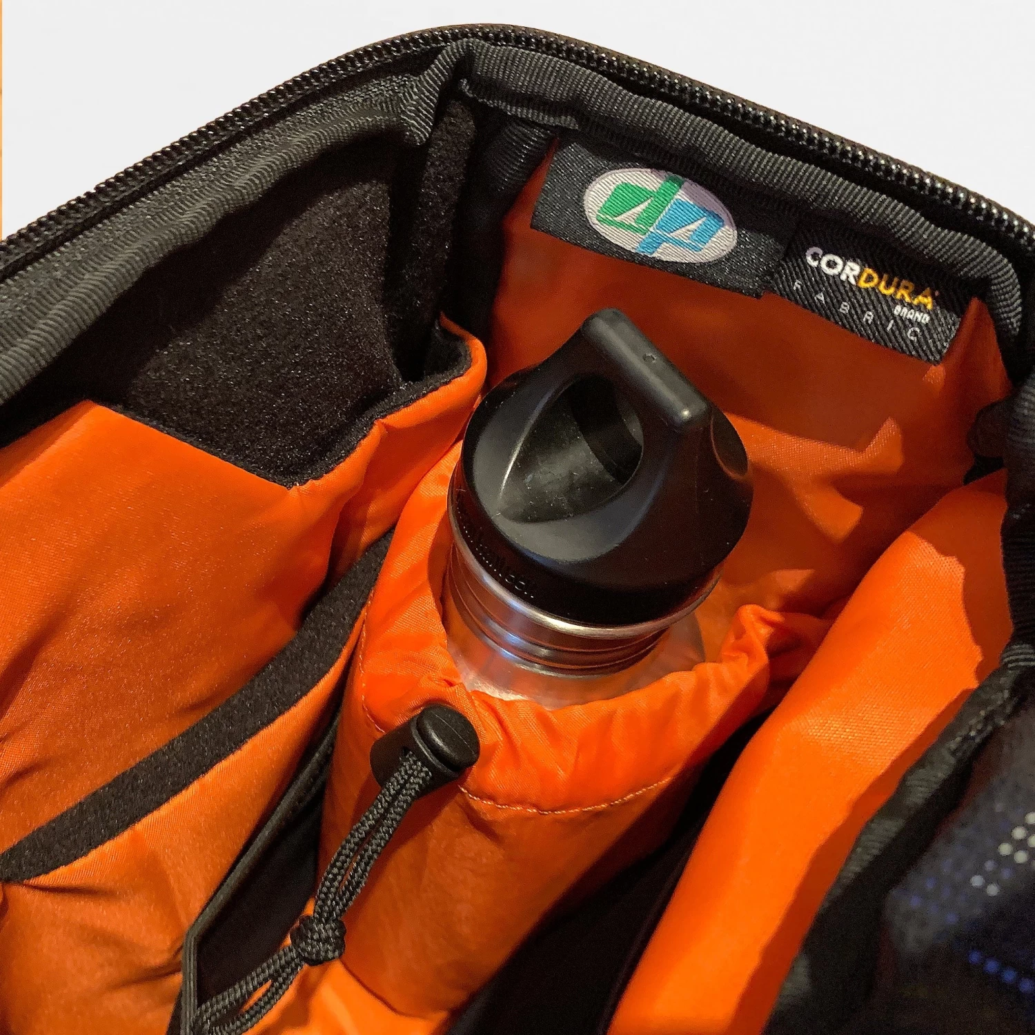 X-TOTE Messenger Tote 17 X-TOTE Messenger Tote - Image 17