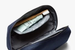 BELLROY Toiletry Kit Plus -Outdoor Equip Store 37022