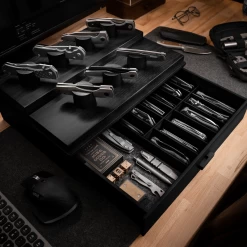 Armory Knife Display -Outdoor Equip Store 41042