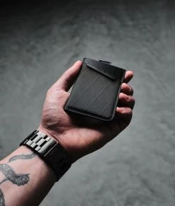 Up Cardholder V2 21 Up Cardholder V2 -Outdoor Equip Store 42390