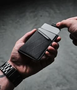 Up Cardholder V2 22 Up Cardholder V2 -Outdoor Equip Store 42391