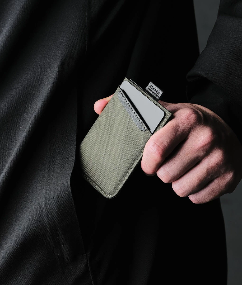 Up Cardholder V2 15 Up Cardholder V2 - Image 15