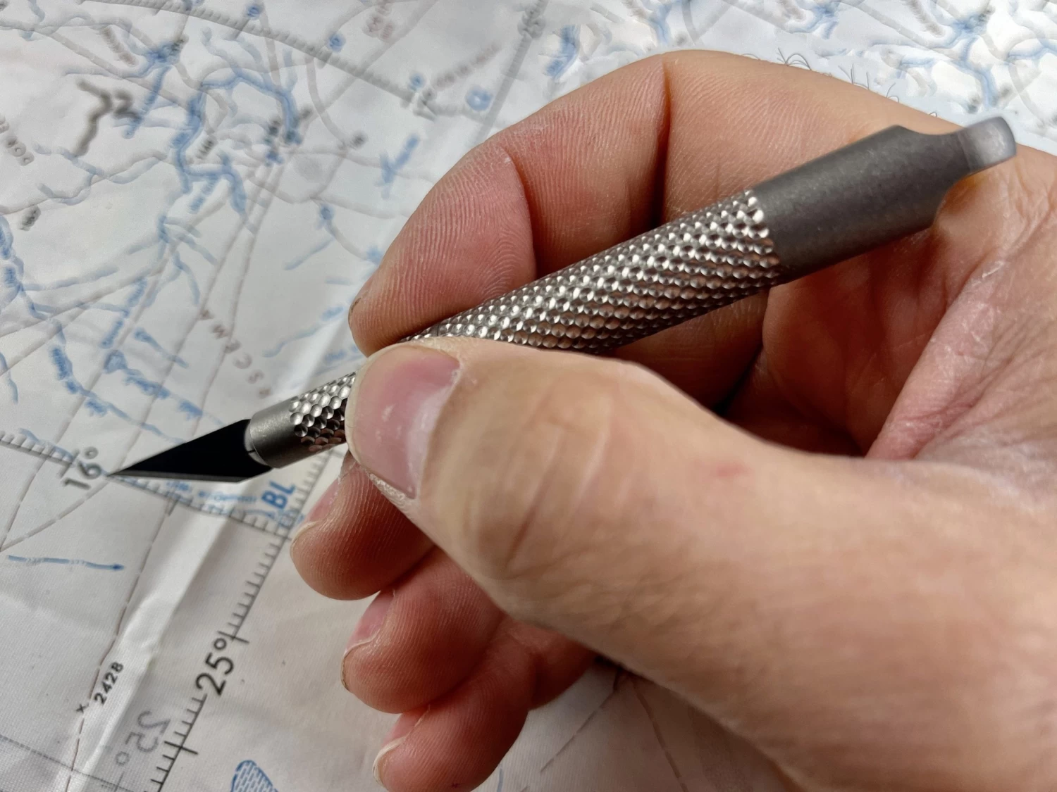 Titanium Collapsible Scalpel 8 Titanium Collapsible Scalpel - Image 8