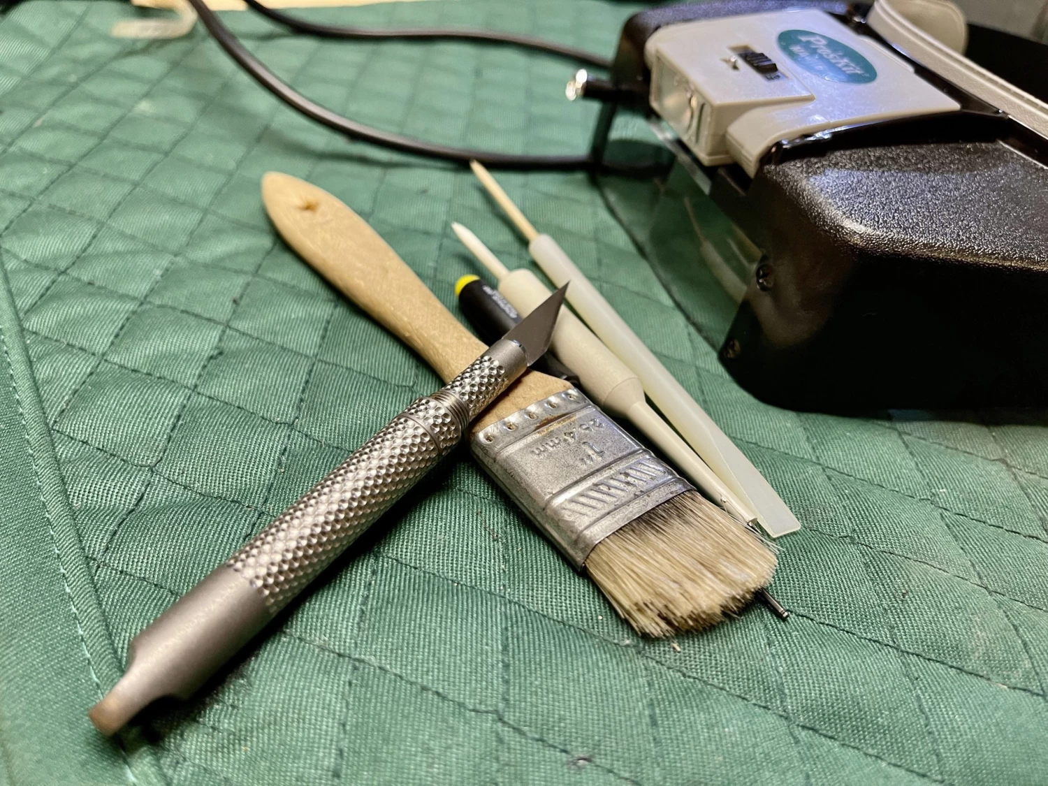 Titanium Collapsible Scalpel 16 Titanium Collapsible Scalpel - Image 16