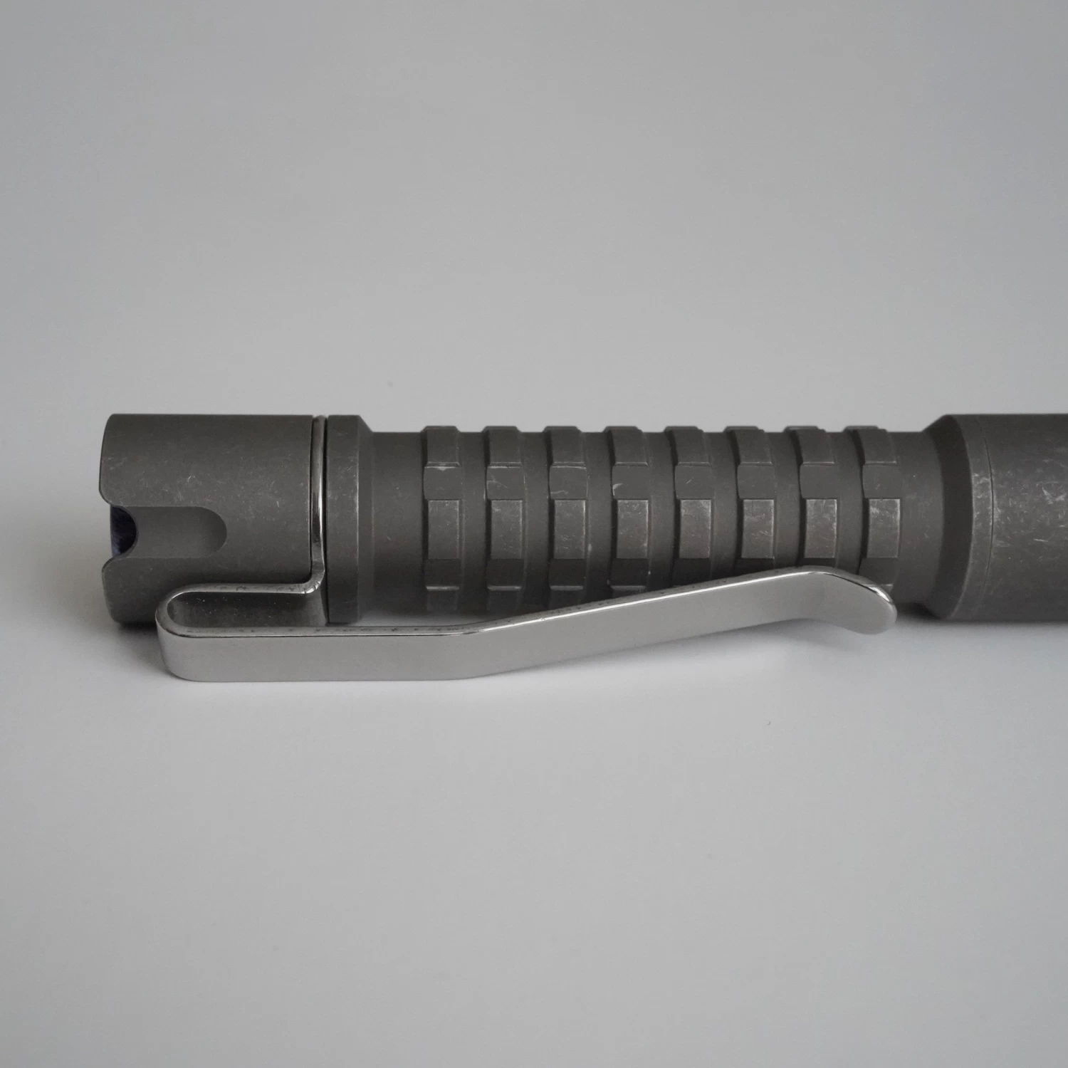 Pineapple Mini Pocket Clip 4 Pineapple Mini Pocket Clip - Image 4