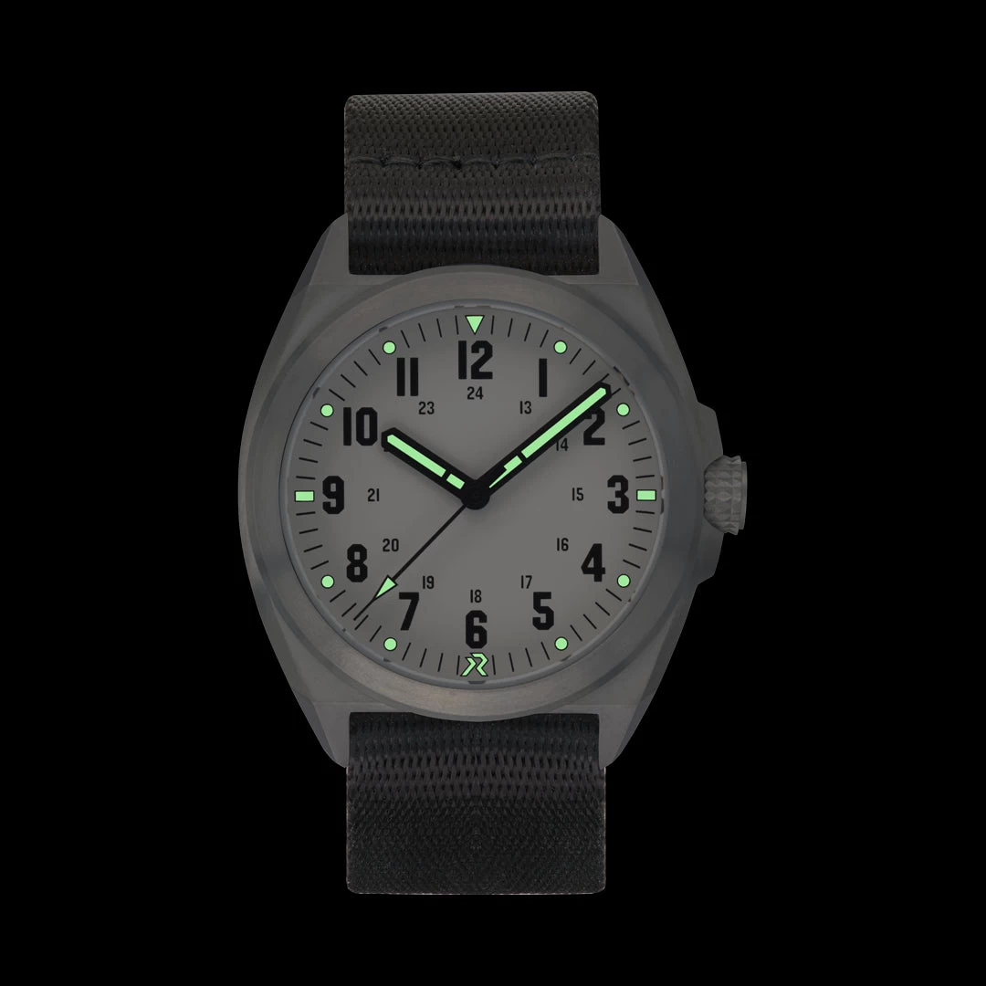 Valour 38 Whistler White 2 Valour 38 Whistler White - Image 2