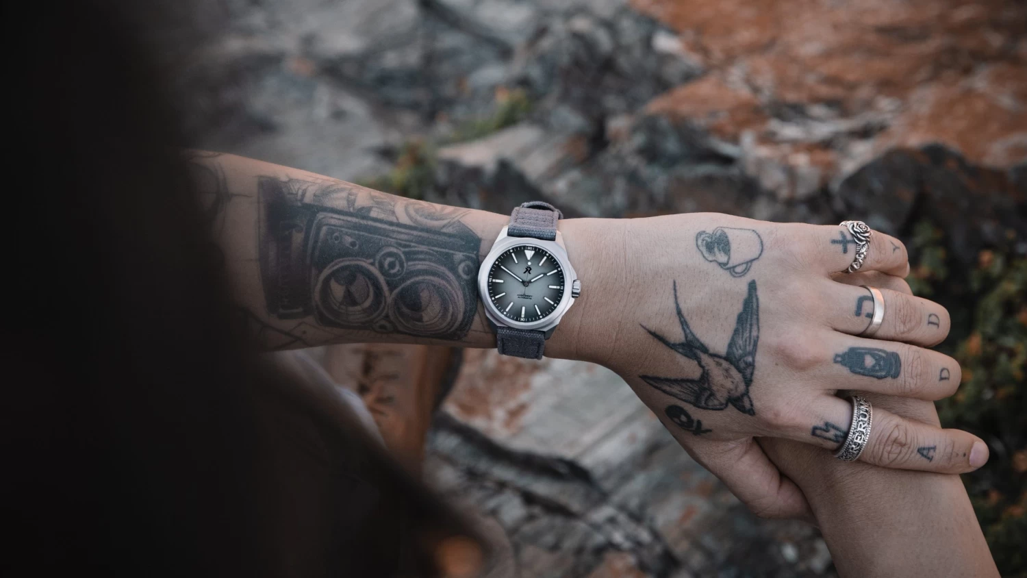 Resolute Arctic Grey 5 Resolute Arctic Grey - Image 5