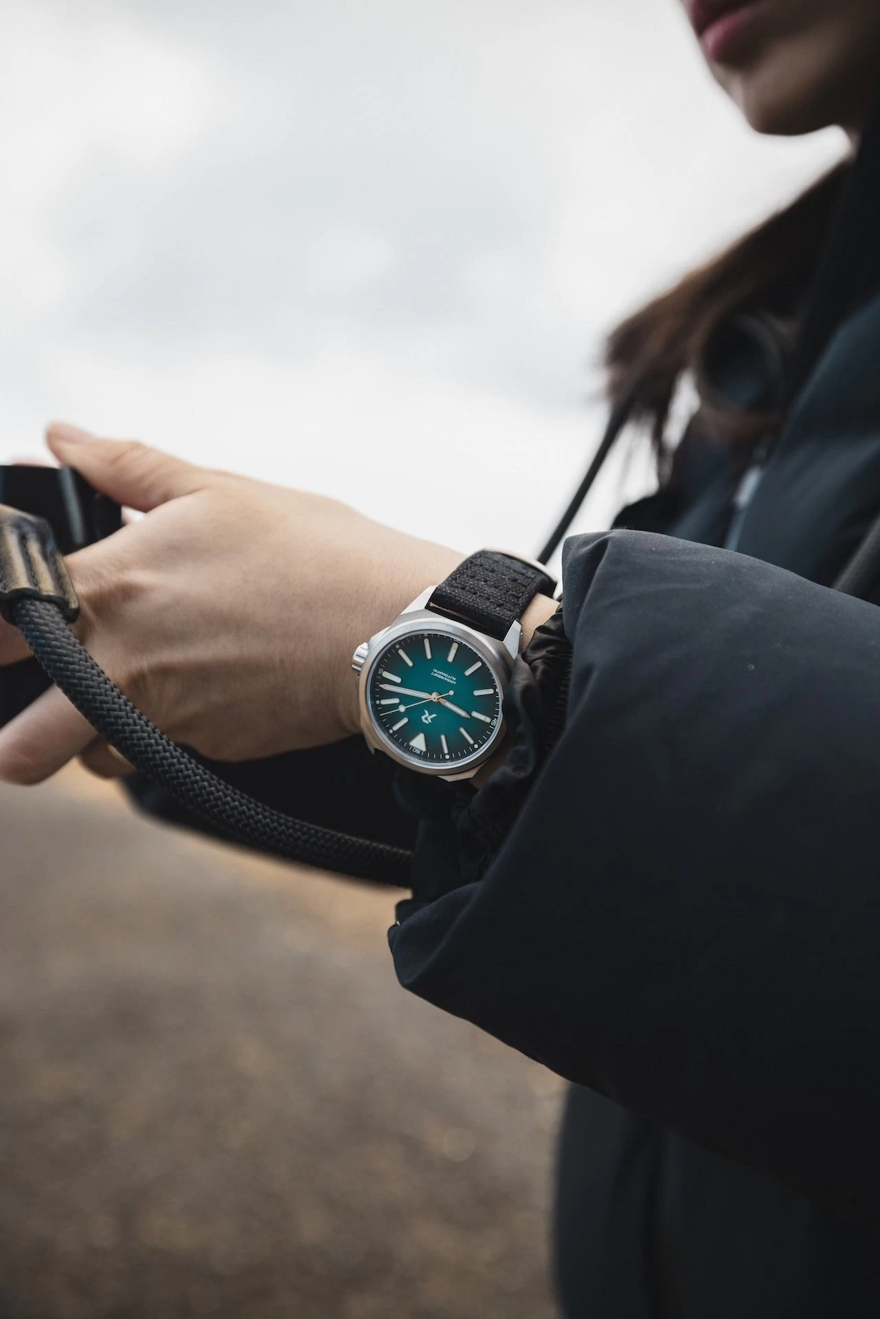 Resolute Urban Teal 8 Resolute Urban Teal - Image 8