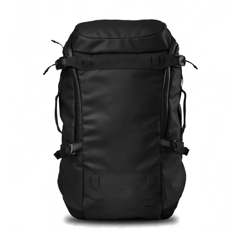 Clamshell 38 Backpack 1 Clamshell 38 Backpack