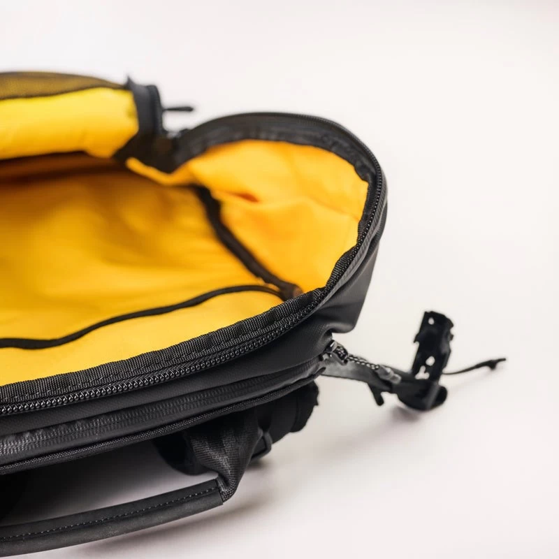 Clamshell 25 Backpack 5 Clamshell 25 Backpack - Image 5