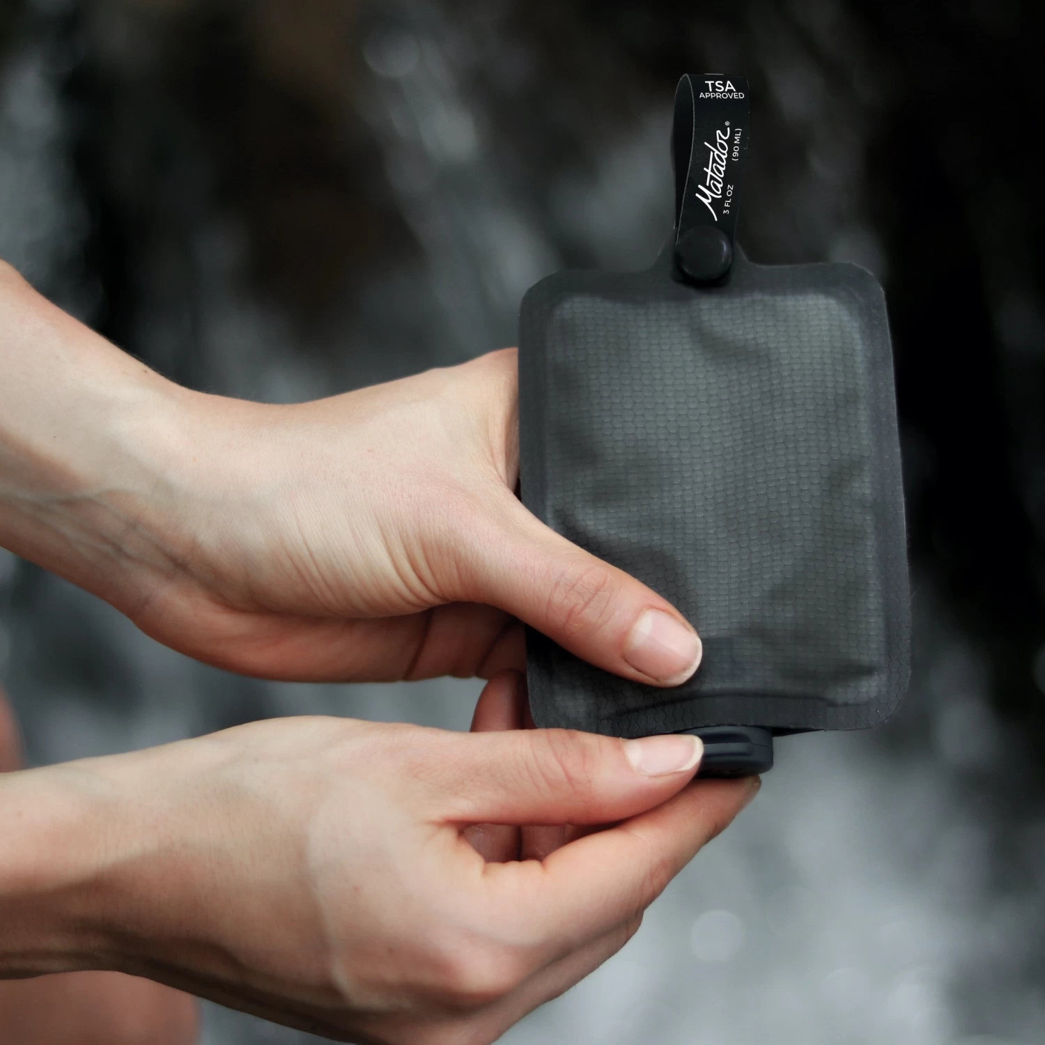 Matador FlatPak™ Toiletry Bottle 3 Matador FlatPak™ Toiletry Bottle - Image 3