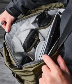 Bravo Tote 37 Bravo Tote -Outdoor Equip Store BRAVOTOTEAXOFLUX600DGREEN3