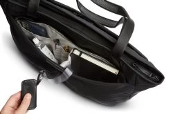 BELLROY Tokyo Wonder Tote 15 L 17 BELLROY Tokyo Wonder Tote 15 L -Outdoor Equip Store Bellroy BTAB raven 218 web 07