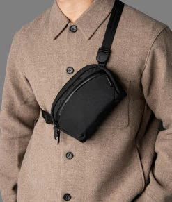 Flight Sling 1 L 29 Flight Sling 1 L -Outdoor Equip Store FLIGHTSLING1LBLACK18