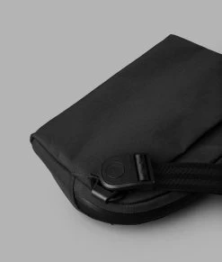 Flight Sling 1 L 22 Flight Sling 1 L -Outdoor Equip Store FLIGHTSLING1LBLACK5