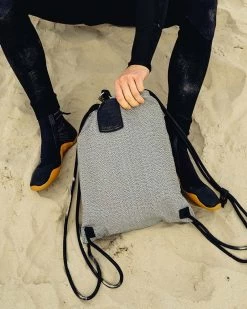 Flak Sack Sport 28 Flak Sack Sport -Outdoor Equip Store FlakSackSportAnti TheftRFIDKnitTanCut ResistantStrapsSportGrey2