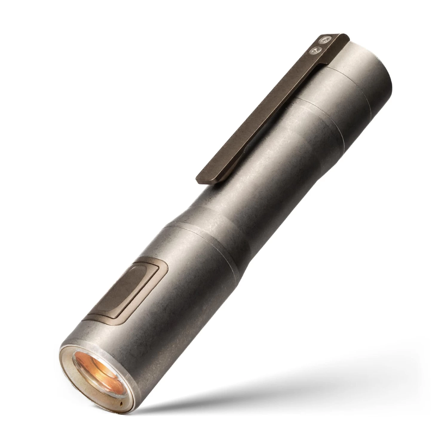 Rampant™ R8 EDC Titanium Flashlight 17 Rampant™ R8 EDC Titanium Flashlight - Image 17
