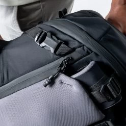 Matador GlobeRider35 Travel Backpack -Outdoor Equip Store MATGR35001BK Matador GR35 Black WebCarousel5.2