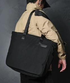 Metro Tote 26 Metro Tote -Outdoor Equip Store METROTOTEGREENBLACK4