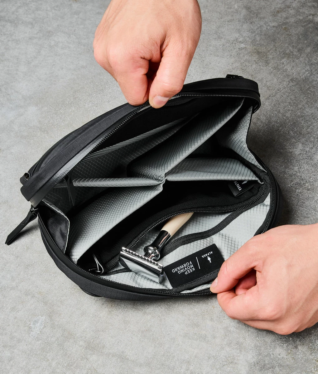 Toiletry Bag 4 Toiletry Bag - Image 4