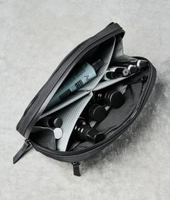 Toiletry Bag 22 Toiletry Bag -Outdoor Equip Store TOILETRIESBAGAXOFLUXRIPSTOP210D4