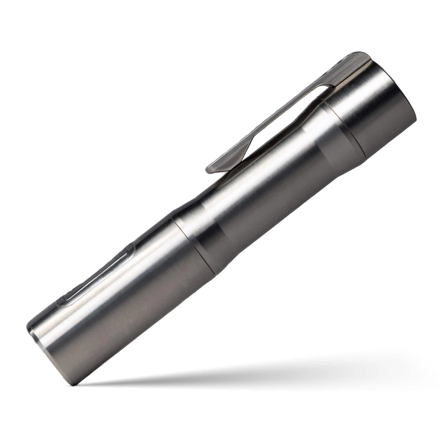 Rampant™ R4 EDC Titanium Flashlight 11 Rampant™ R4 EDC Titanium Flashlight - Image 11