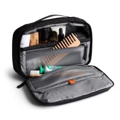 BELLROY Hanging Toiletry Kit -Outdoor Equip Store bellroy edha black web 02
