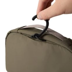 BELLROY Hanging Toiletry Kit -Outdoor Equip Store bellroy edha seakelp web 03