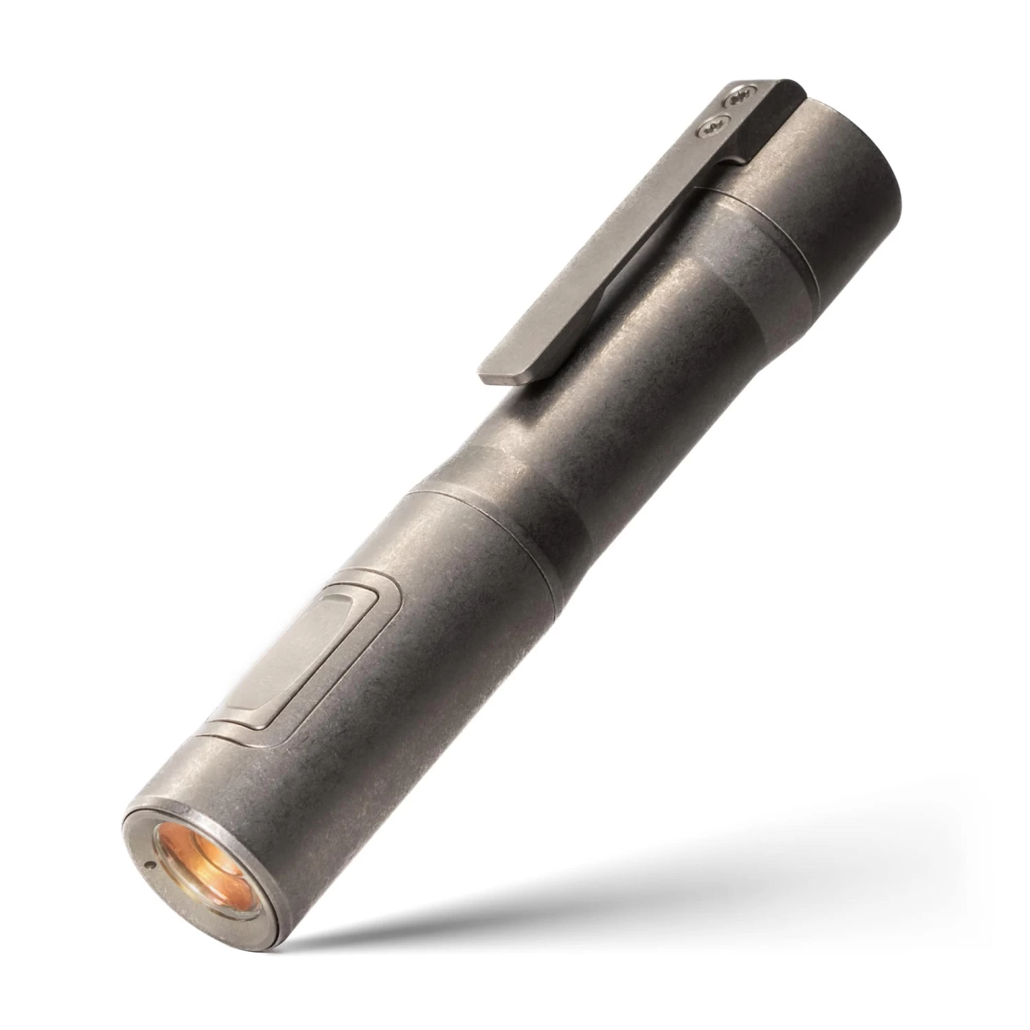 Rampant™ R4 EDC Titanium Flashlight 17 Rampant™ R4 EDC Titanium Flashlight - Image 17