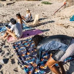 Nomadix Festival Blanket -Outdoor Equip Store nomadix ft panw 101 festival blanket beach hangout 01